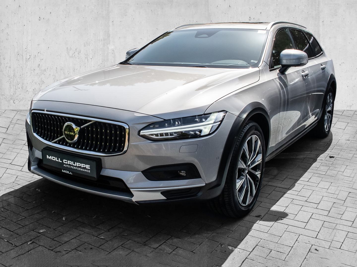 Volvo V90 Cross Country