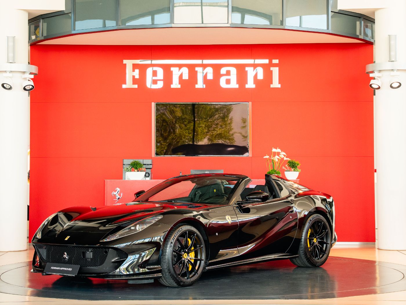 Ferrari 812