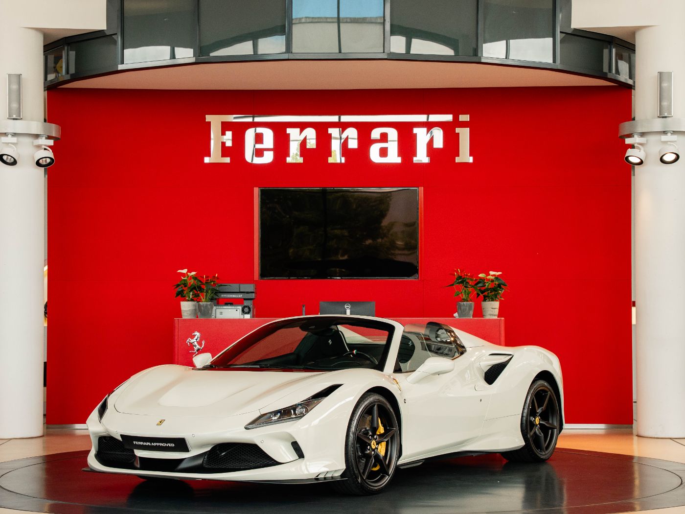 Ferrari F8