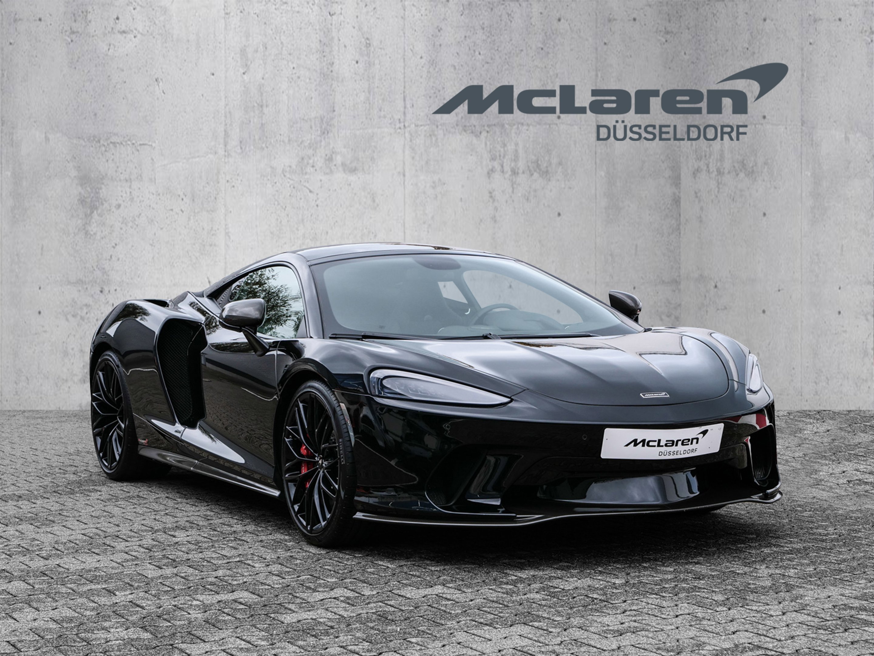 McLaren GT