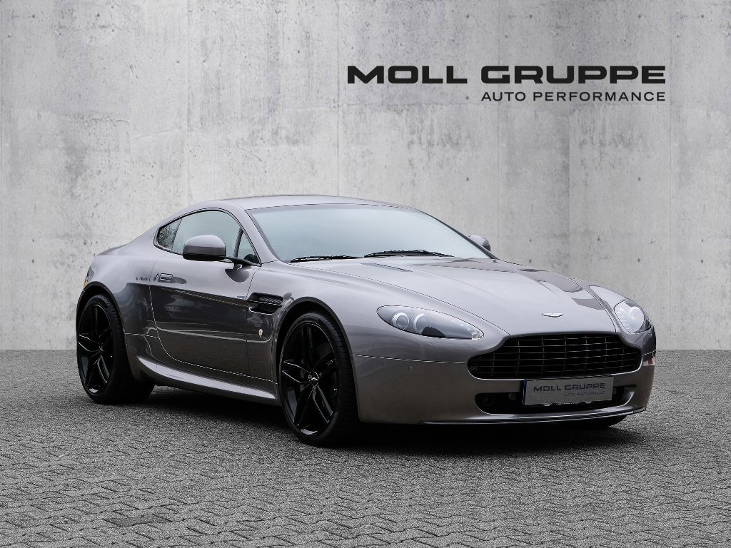 Aston Martin V8 Vantage