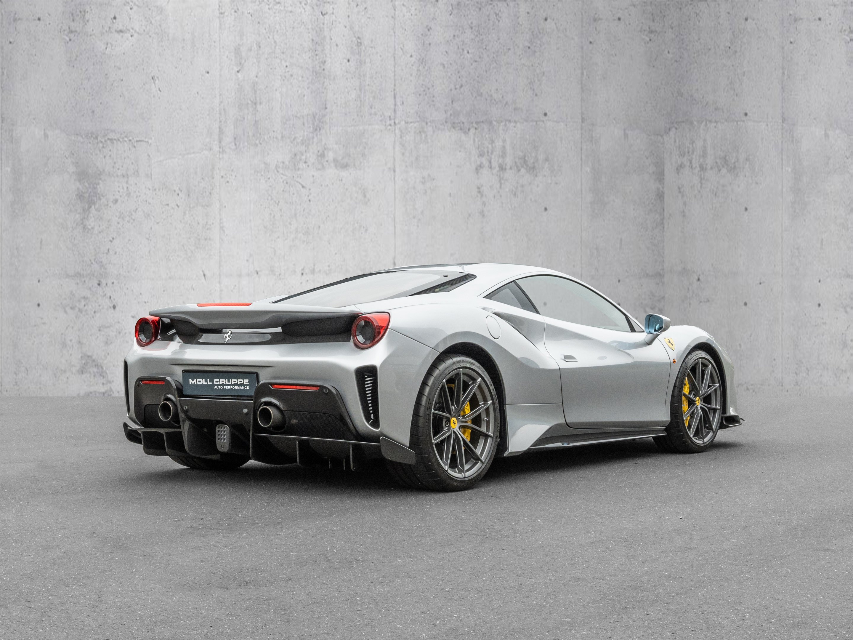 Ferrari 488 Pista