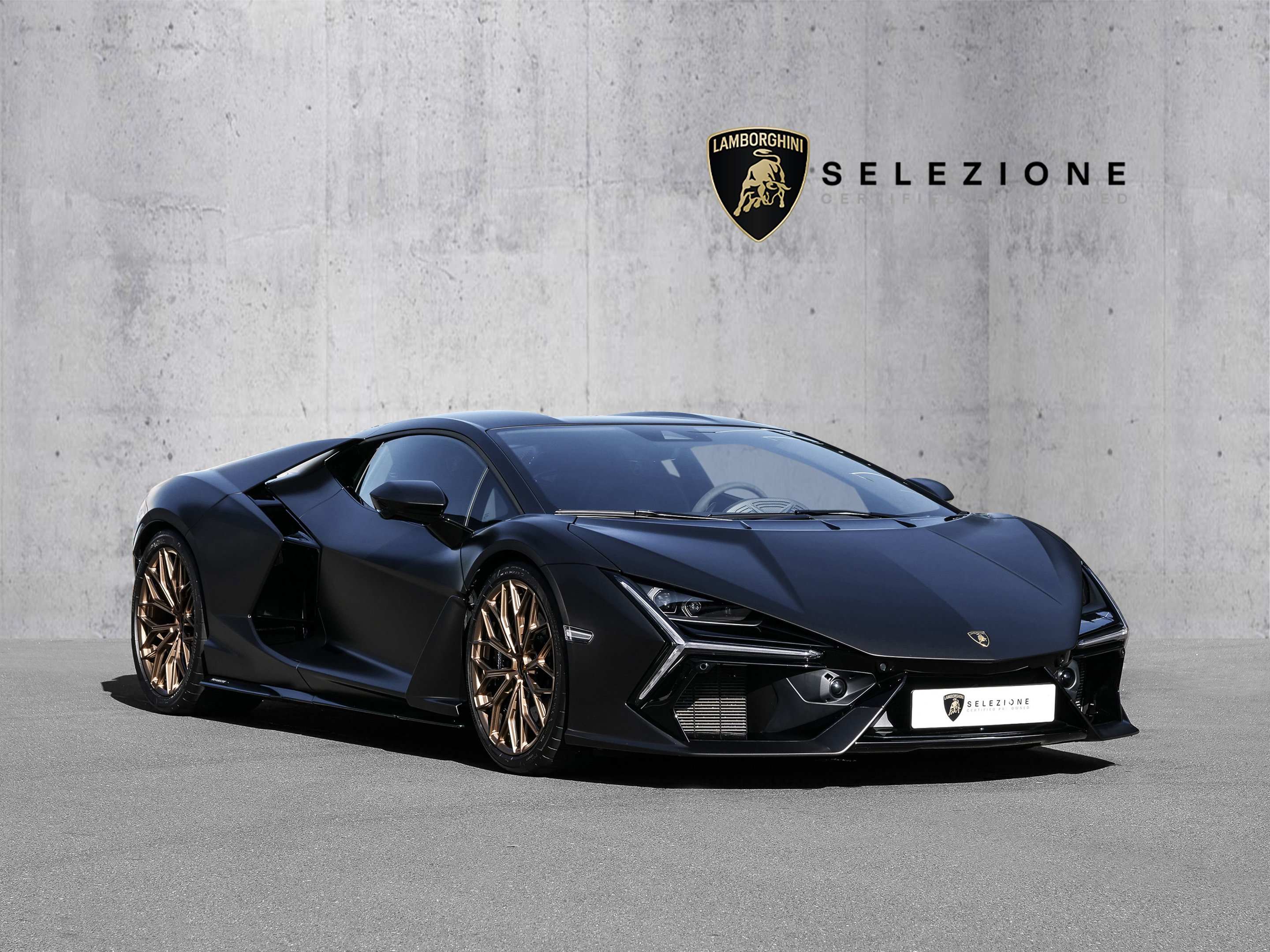 Lamborghini Revuelto