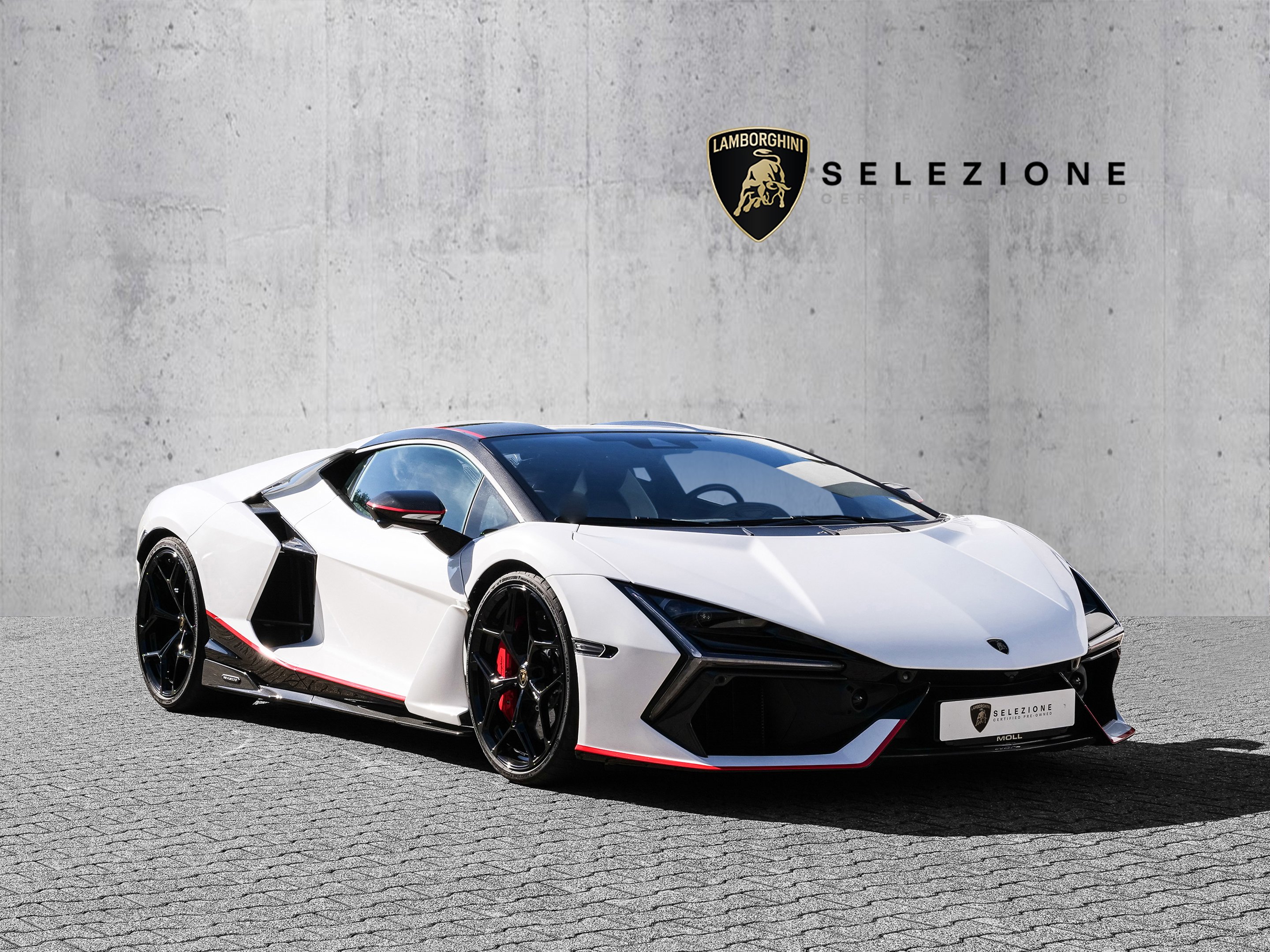 Lamborghini Revuelto